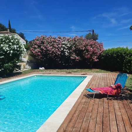 Au Fil De Soi Villa Saint-Julien-de-Peyrolas ภายนอก รูปภาพ